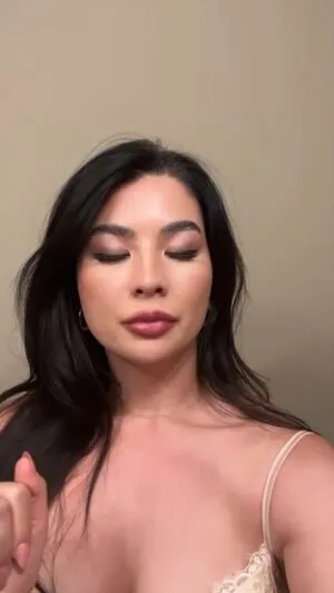 Carolinekwan OnlyFans Leaked Free Thumbnail Picture - #WOOFrmjbtm