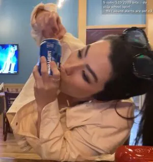Carolinekwan OnlyFans Leaked Free Thumbnail Picture - #hbM76VczGJ