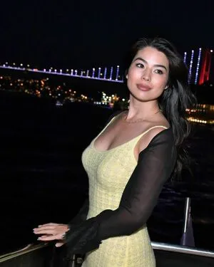 Carolinekwan OnlyFans Leaked Free Thumbnail Picture - #j69JQM30xw