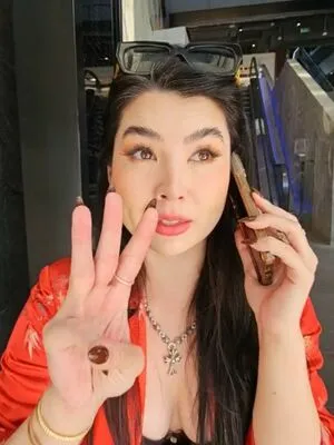 Carolinekwan OnlyFans Leaked Free Thumbnail Picture - #oaJut4UVgb