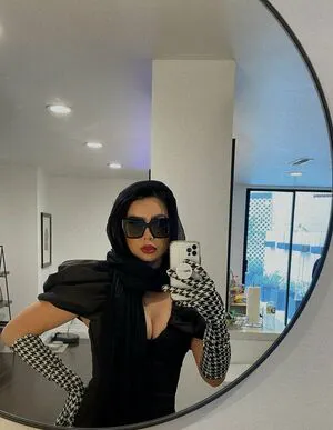 Carolinekwan OnlyFans Leaked Free Thumbnail Picture - #smg5gP7Jh2