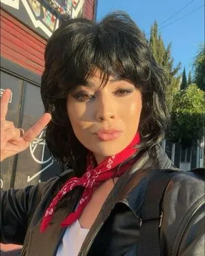 Carolinekwan OnlyFans Leaked Free Thumbnail Picture - #tfiAxeC0fx