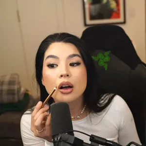 Carolinekwan OnlyFans Leaked Free Thumbnail Picture - #uCJSUoxoUG