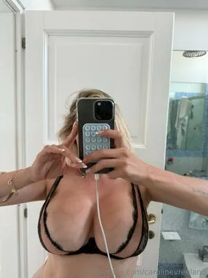 Carolinevreeland OnlyFans Leaked Free Thumbnail Picture - #oeM3KGP2y0