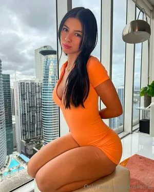 Carollorna OnlyFans Leaked Free Thumbnail Picture - #GrpmXu3l47