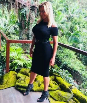Carolvorderman OnlyFans Leaked Free Thumbnail Picture - #84kY6BgY53