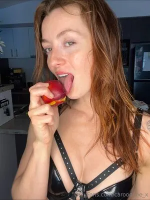 Caroooline X OnlyFans Leaked Free Thumbnail Picture - #Oxfupr8q97
