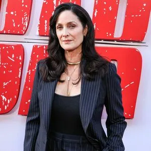 Carrie Anne Moss OnlyFans Leaked Free Thumbnail Picture - #5QtvRoEEah