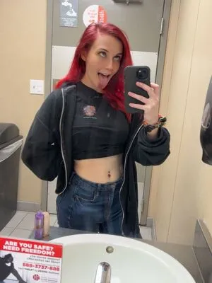 Carrie Cannie OnlyFans Leaked Free Thumbnail Picture - #1UxLZBOFbc