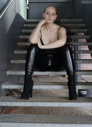 Carthi OnlyFans Leaked Free Thumbnail Picture - #LtgAv2P2FS