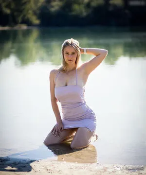 Carthi OnlyFans Leaked Free Thumbnail Picture - #PVL15PSH85