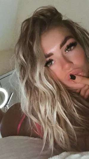 Carys Pearson OnlyFans Leaked Free Thumbnail Picture - #u3Tnh7200F