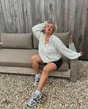 Carys Whittaker OnlyFans Leaked Free Thumbnail Picture - #74thXJEtEB