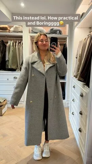 Carys Whittaker OnlyFans Leaked Free Thumbnail Picture - #GLUr1BugIG