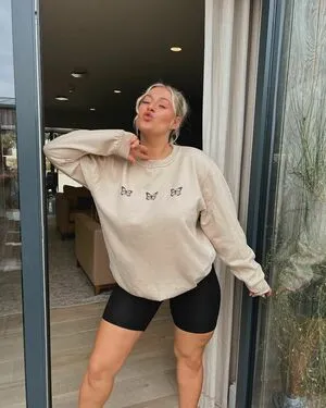 Carys Whittaker OnlyFans Leaked Free Thumbnail Picture - #Q920i5H15Q