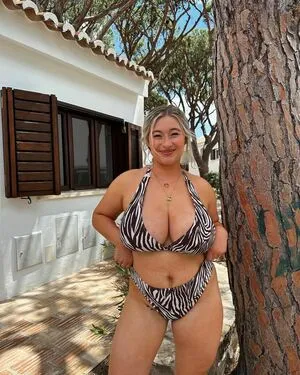 Carys Whittaker OnlyFans Leaked Free Thumbnail Picture - #Uy4OrNDdCB