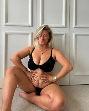 Carys Whittaker OnlyFans Leaked Free Thumbnail Picture - #bQX7UUz5tO