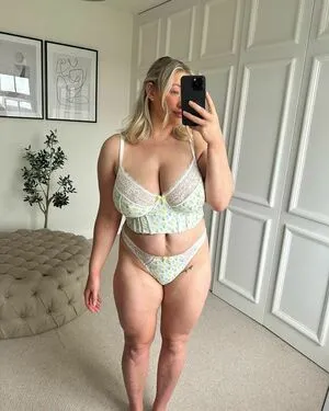 Carys Whittaker OnlyFans Leaked Free Thumbnail Picture - #bQlLhExT02