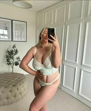 Carys Whittaker OnlyFans Leaked Free Thumbnail Picture - #twCC3gkj2G