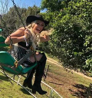 Casee Brimblecombe OnlyFans Leaked Free Thumbnail Picture - #1FQYAmvpip