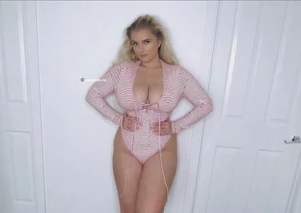 Casey Leigh OnlyFans Leaked Free Thumbnail Picture - #MAKueNSp9M