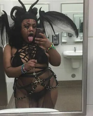 Casketcase666 OnlyFans Leaked Free Thumbnail Picture - #PaQmNMyoD7