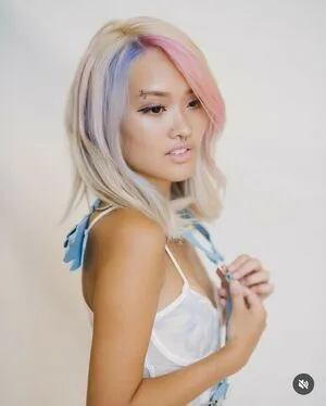 Casshole Yee OnlyFans Leaked Free Thumbnail Picture - #JLHFIAlKzo