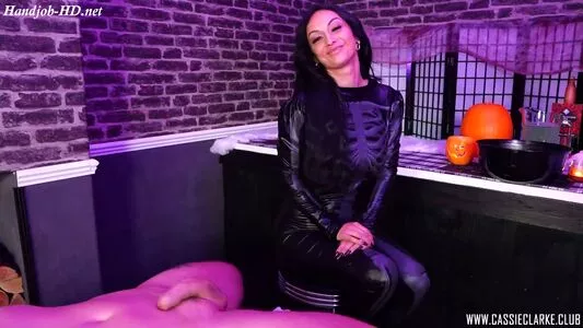 Cassie Clarke OnlyFans Leaked Free Thumbnail Picture - #5tmUdH2Uek