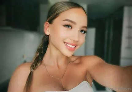 Cassie Flower OnlyFans Leaked Free Thumbnail Picture - #4OOU37h5Nu