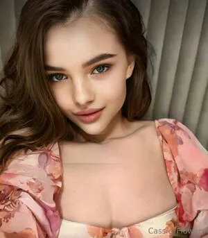 Cassie Flower OnlyFans Leaked Free Thumbnail Picture - #KpGlousY3K