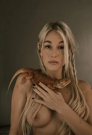 Cassie Popcorn Popcorn In Bed Cassie Tremblay OnlyFans Leaked Free Thumbnail Picture - #Zpz7QlQ3mV