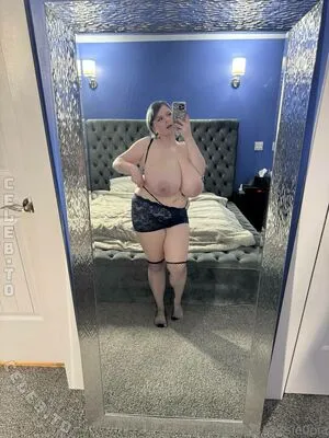 Cassie0pia OnlyFans Leaked Free Thumbnail Picture - #Sung4dwT5k