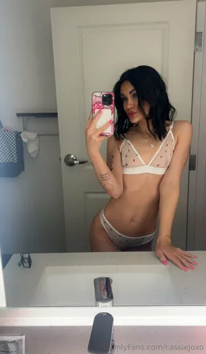 Cassiejoxo OnlyFans Leaked Free Thumbnail Picture - #GXoQ1Kfivc
