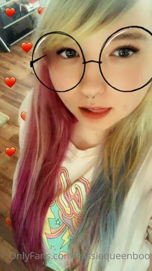 Cassiequeenboo OnlyFans Leaked Free Thumbnail Picture - #M4gYk4n29G
