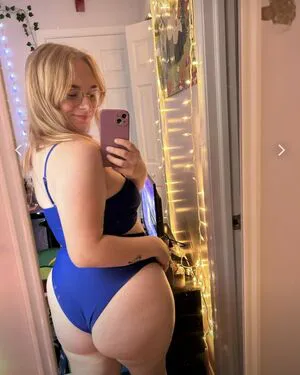 Cassssiecakes OnlyFans Leaked Free Thumbnail Picture - #IoSuOZ3ujZ