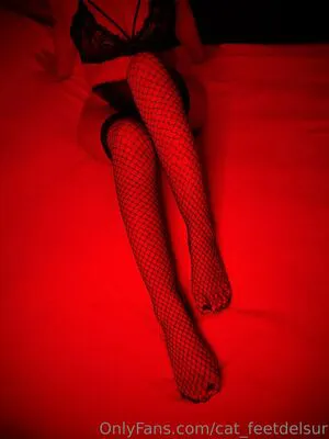 Cat Feetdelsur OnlyFans Leaked Free Thumbnail Picture - #KHYA0ray06