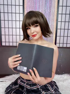 Catch My Vibe OnlyFans Leaked Free Thumbnail Picture - #CwlkUPXenu