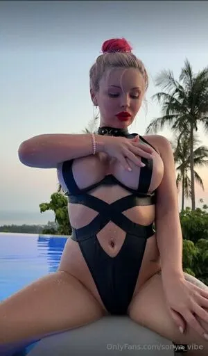 Catch My Vibe OnlyFans Leaked Free Thumbnail Picture - #LlOKoxUL7Y