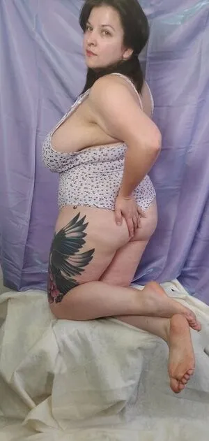 Caterpillarschalice OnlyFans Leaked Free Thumbnail Picture - #INMiAlowrs
