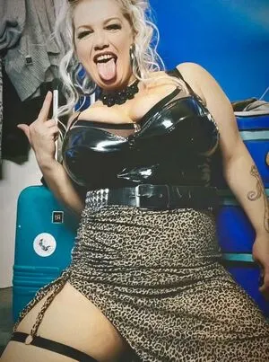 Catherine Sharples OnlyFans Leaked Free Thumbnail Picture - #FNOkxDraaZ