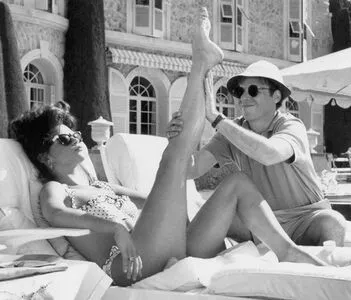 Catherine Zeta-Jones OnlyFans Leaked Free Thumbnail Picture - #XNibtesdxk