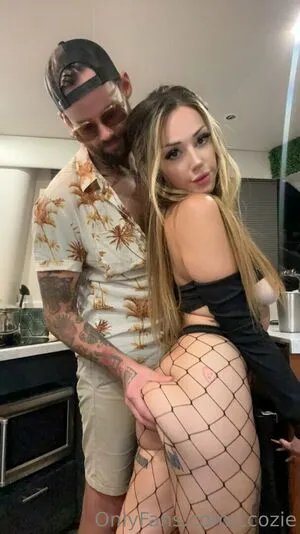 Ccozie OnlyFans Leaked Free Thumbnail Picture - #imWkcddsxx