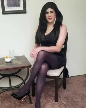 Cd Emily Florence OnlyFans Leaked Free Thumbnail Picture - #06Op3uTMcf