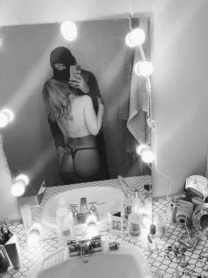 Cece Handley OnlyFans Leaked Free Thumbnail Picture - #B1QvX42S6b