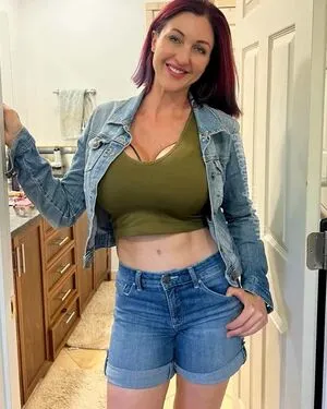 Cecesbodyshop411 OnlyFans Leaked Free Thumbnail Picture - #ABqIDqVres