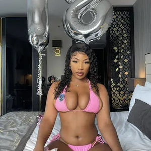 Ceechyna OnlyFans Leaked Free Thumbnail Picture - #qSDh8DwZfQ