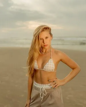 Cela Lopes OnlyFans Leaked Free Thumbnail Picture - #L6Na96GggL