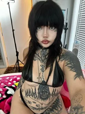 Celeste Triplex OnlyFans Leaked Free Thumbnail Picture - #5zriAI2pSO