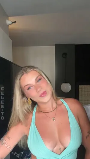 Celinajoyy OnlyFans Leaked Free Thumbnail Picture - #11zF2IoRCs