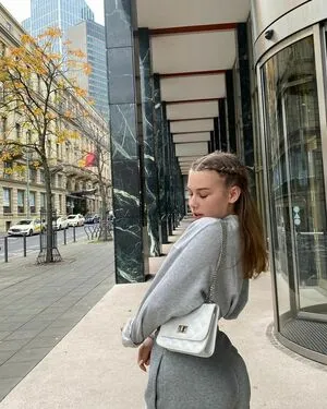 Celinajoyy OnlyFans Leaked Free Thumbnail Picture - #EgXTEG5vMF